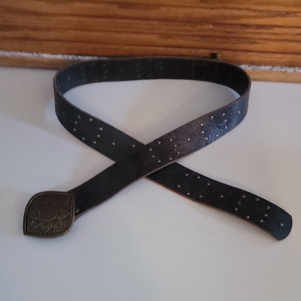 LUCKY BRAND Black Brown Leather Belt EMBOSSED BRASS BUCKLE SMALL S